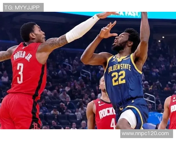 休斯敦火箭与尼克斯激战正酣谁能在NBA赛场上笑到最后